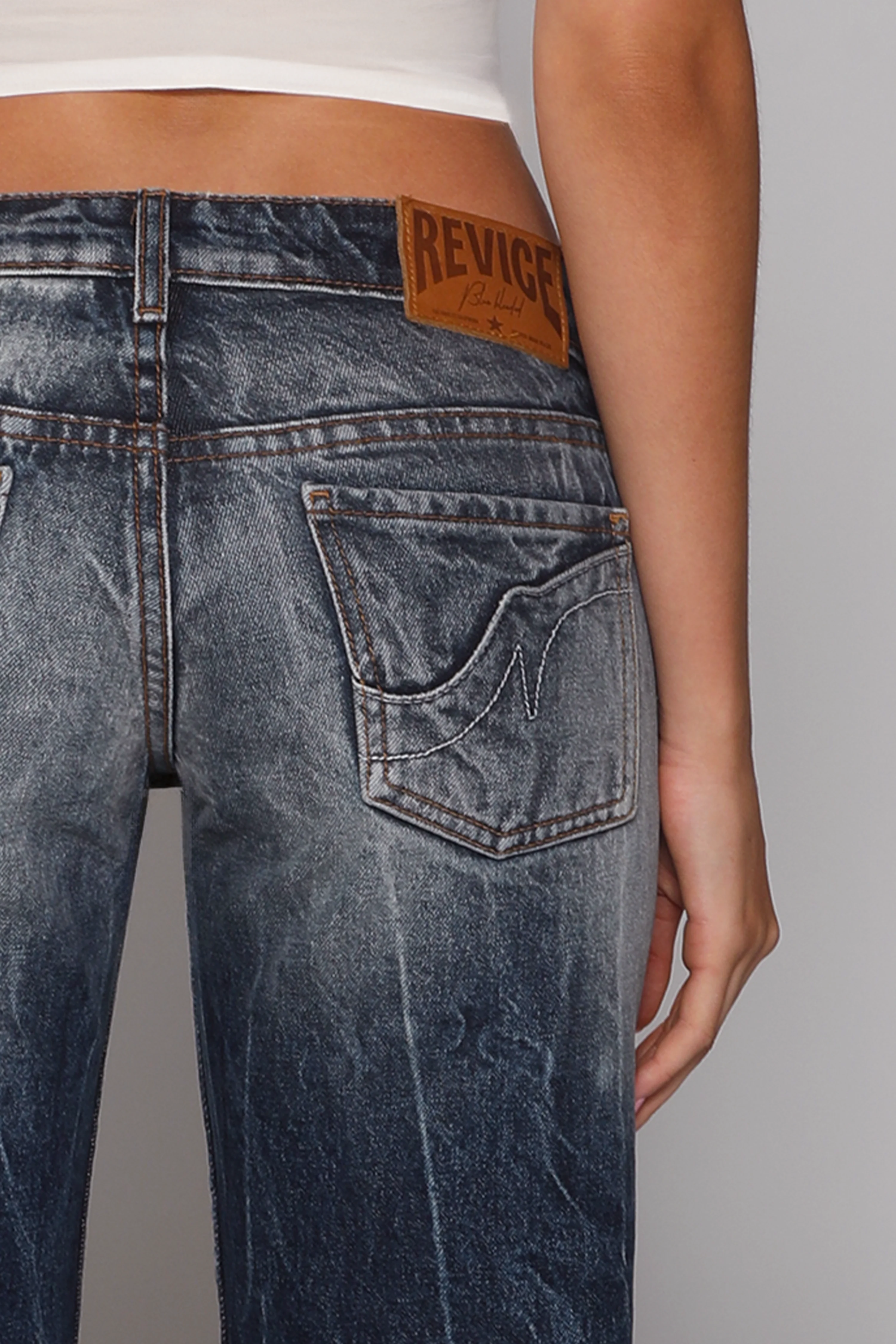 VICTORIA JEAN / DEEP SEA - Image 3